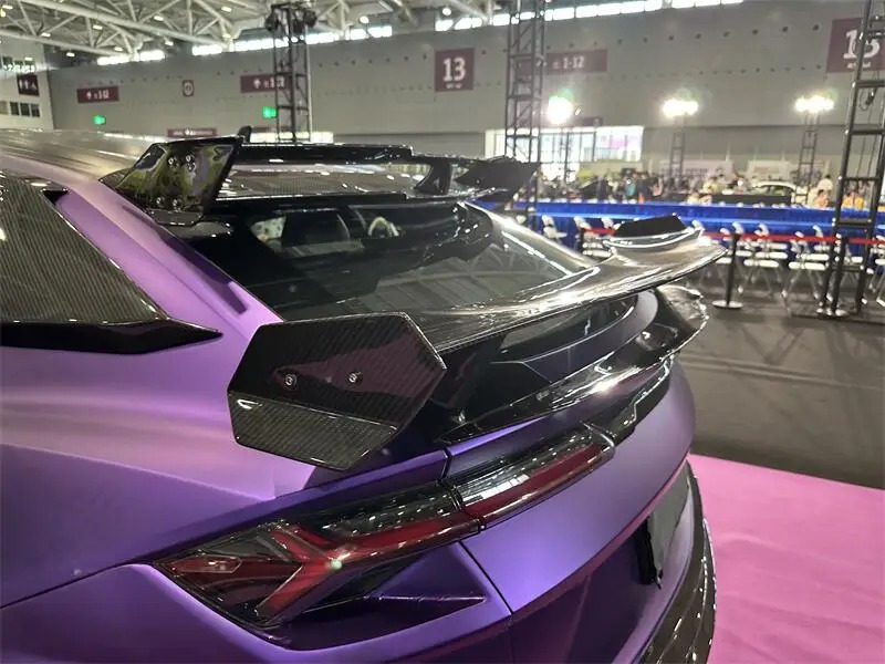 2024UEUS S MStyle Carbon Fiber Roof Wing for  URUS S Prepreg Carbon Fiber Rear Trunk Spoiler for URUS S